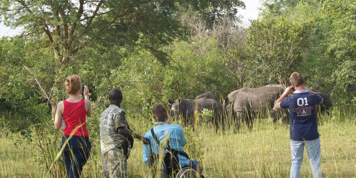 What Should I Know About Tipping on Kenya-Tanzania Safari?