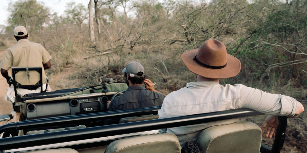 What Should I Wear on a Game Drive?